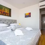 Royal Suites-Sky