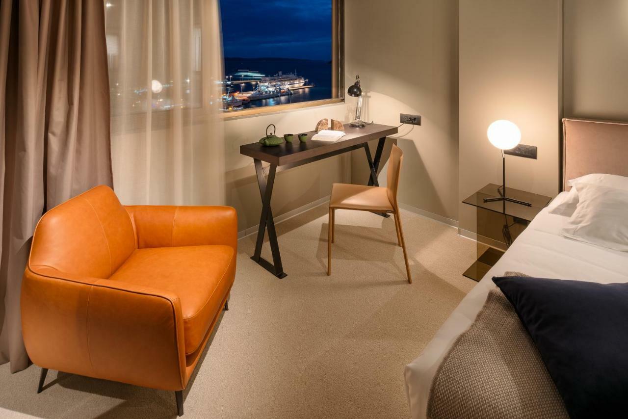 Pensionat Royal Suites-sky
